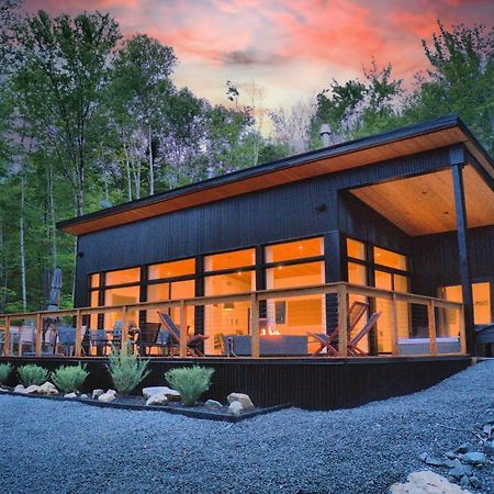 Kallm-Mont-Tremblant Chalet With Hot Tub, Pond & Beach On Private 7Acre Estate Lac-Superieur Exteriör bild