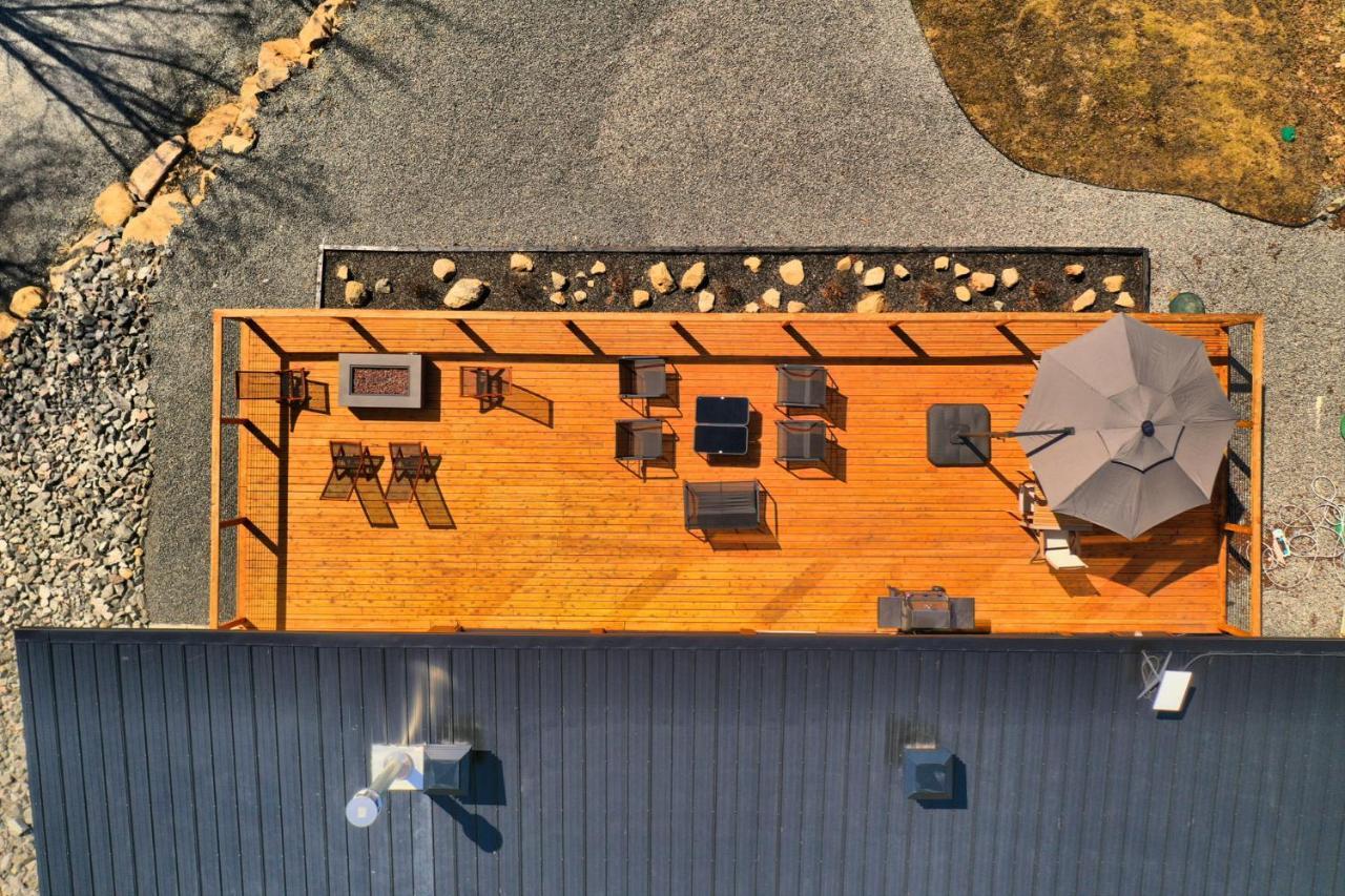 Kallm-Mont-Tremblant Chalet With Hot Tub, Pond & Beach On Private 7Acre Estate Lac-Superieur Exteriör bild