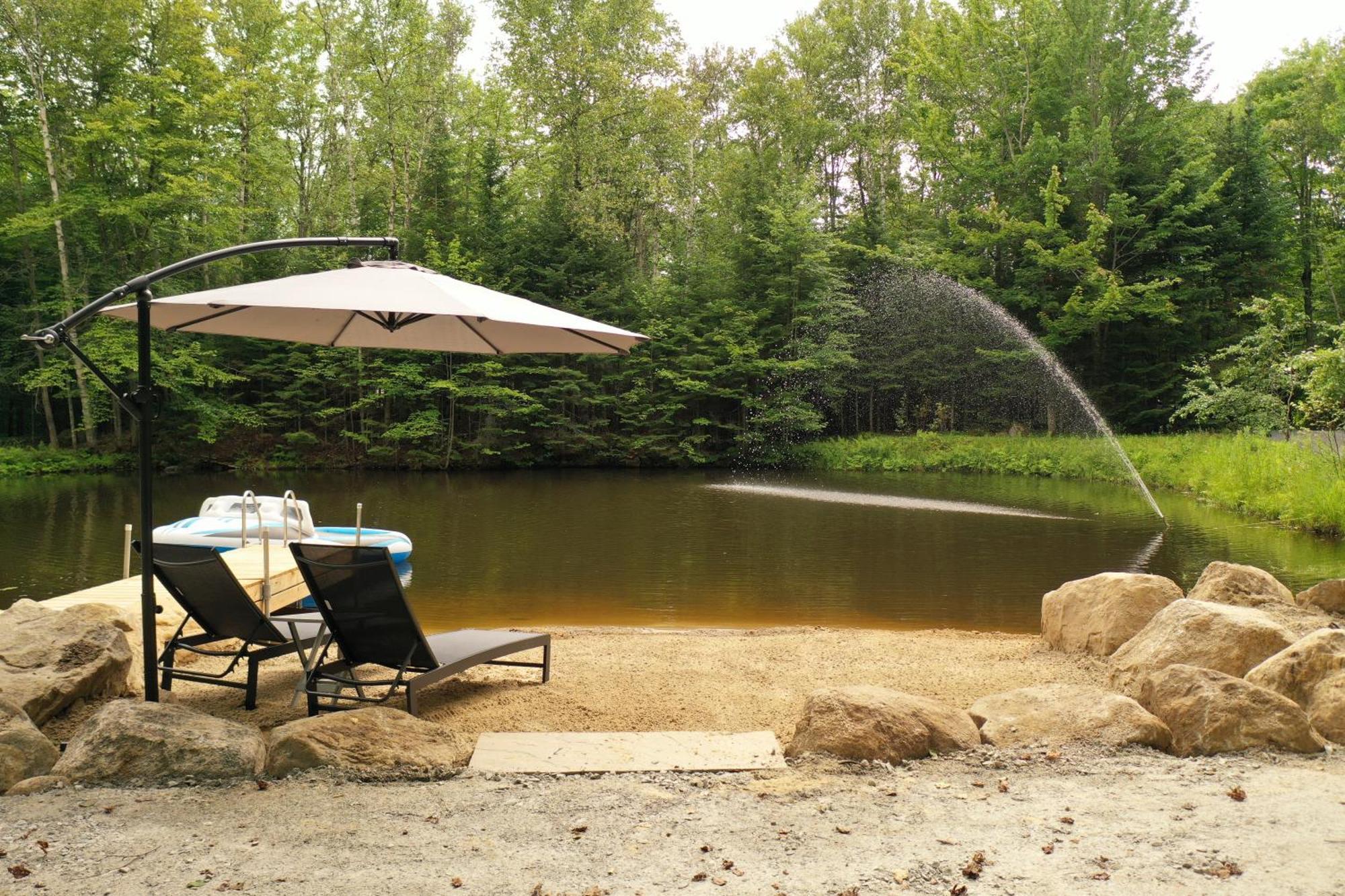 Kallm-Mont-Tremblant Chalet With Hot Tub, Pond & Beach On Private 7Acre Estate Lac-Superieur Exteriör bild
